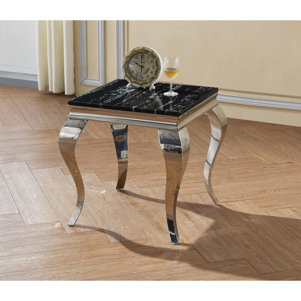 arriana lamp_fx6gbr24.jpg